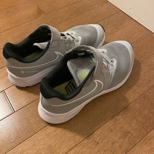 Nike sneakers for boys size 2